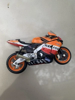 Dani Pedrosa. Honda RC211V. Repsol Honda Team. MotoGP 2006. Minichamps 1/12. - Image 1 of 4
