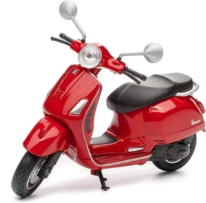 WELLY, VESPA GTS 125cc 2017 Rouge, échelle 1/18, WEL12851PW - Foto 1 di 2