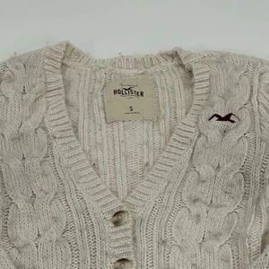 Cárdigan para mujer Hollister tejido con cable con botones crema talla S - Imagen 1 de 5