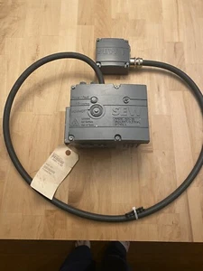 SEW Eurodrive Movimot MM03D-503-30 con cavo ibrido 1,5 metri e morsettiera - Foto 1 di 7