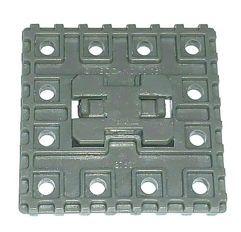 Meccano Erector Set 7901 Motorized Helicopter Replacement Body Part Piece - Image 1 of 1