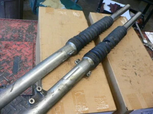 1985 85 Kawasaki KL600 KL 600 Pair of Forks - Picture 1 of 4