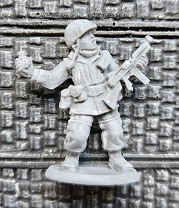 28mm WW2 US GI Ranger Airborne Army HQ Pathfinder Winter Bastogne Bulge (F) - Foto 1 di 2