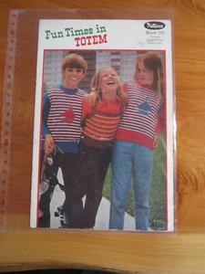 VINTAGE KNITTING PATTERN BOOK PATONS BOOK NUMBER 313   GREAT **** MUST SEE - Picture 1 of 2