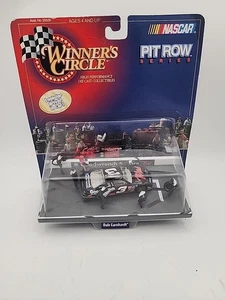 Winners Circle 1998 Dale Earnhardt Sr. #3 GM Goodwrench Pit Row Series 1:64 - Bild 1 von 5