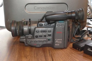 Videocamera digitale Canon A1 8mm Hi8 canovision e custodia - ricambi o riparazione - LEGGI - Foto 1 di 15