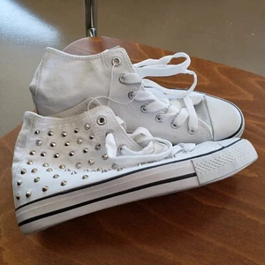Converse Style weiße Nieten-Hochschuhe - Bild 1 von 5