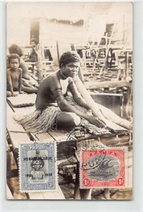 Papua New Guinea - Native girl with bracelets on her arm - REAL PHOTO - Publ. Gi - Picture 1 of 2