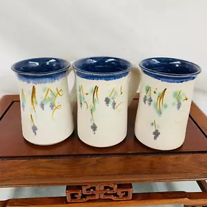 Colección de 3 tazas de flores de cerámica pintadas a mano - Imagen 1 de 7