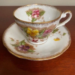 Vtg ROYAL STANDARD Charmaine Pansies Tea Cup and Saucer Set Bone China England - Picture 1 of 4