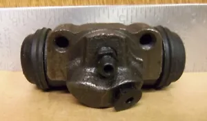 EIS Brake Parts - Hydraulic Brake Wheel Cylinder Ay for M880 P/N: EW74996 (NOS) - Foto 1 di 12