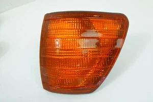 NEU NOS Mercedes-Benz S W116 1976 Vorne Links Blinker Licht 1305233001 - Picture 1 of 8