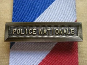 Agrafe POLICE NATIONALE en Bronze Médaille de la Sécurité Intérieure - Picture 1 of 1