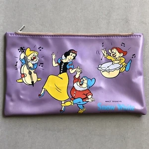 Astuccio portamatite vintage anni 80 WALT DISNEY PRODUCTIONS nani bianchi come la neve zip viola - Foto 1 di 8