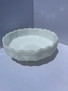 Vintage Anchor Hocking Fire King Milk Glass Embossed Grape Leaf Dish Bowl - Picture 1 of 5