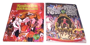 Lote de 2 programas de circo Ringling Bros Barnum Bailey Bicentenario con póster - Imagen 1 de 16