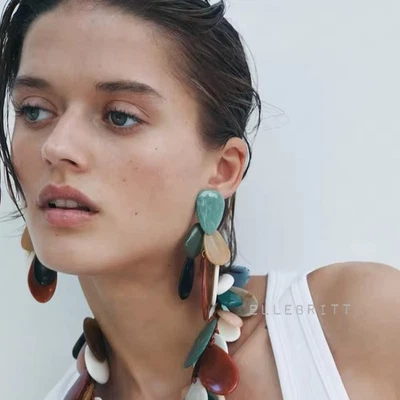 Zara Style Retro Resin Water Drop Shaped Pendant Earrings Statement Earrings - Image 1 of 4