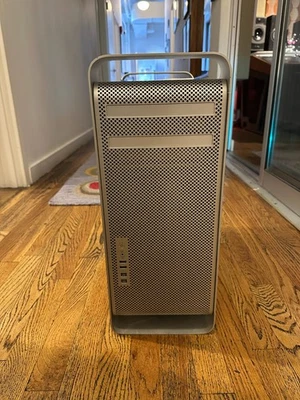 mac pro Apple Mac Pro 5,1 (mediados de 2012) – 12 núcleos 2,4 GHz – 16 GB RAM – 480 GB SSD + 1 Foto 1 de 4