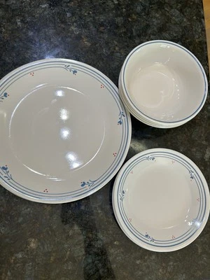 Juego de vajilla corelle Country Violet  Foto 1 de 4