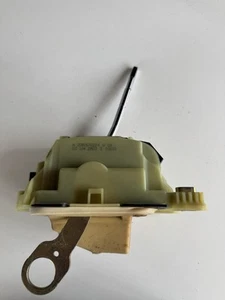 2003-2009 MBZ CLK 350/500/55 FLOOR SHIFTER ASSEMBLY KEYLESS OEM PART #2092670224 - Picture 1 of 4