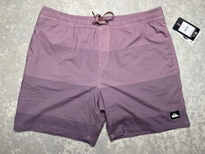 Pantaloncini da bagno Quiksilver da uomo taglia L rosa polvere stampa ombreggiata foderati a volley - Foto 1 di 7