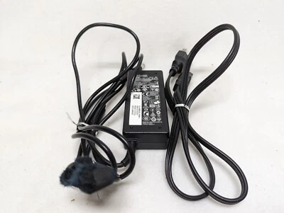 Dell Genuine HA65NS5-00 Adapter 09RN2C 65W 19.5V 3.34A Charger Power Supply - Image 1 of 2