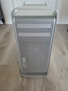 Apple MacPro Quad Core 2 x 2.66 ghz dual-core Intel Xeon 12 GB Memory + Cinema D - Picture 1 of 11