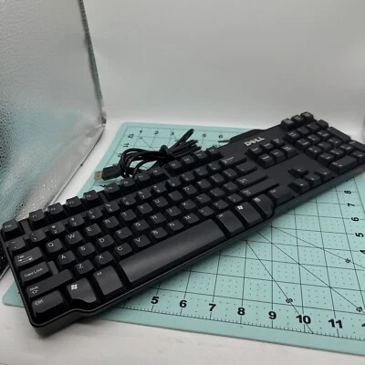 Dell SK-8115 L100 0DJ331 0RH659 US English USB Wired Keyboard Computer 0DJ411  - Image 1 of 4