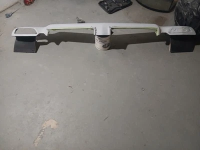 Oldsmobile Delta 88 1973 cenefa inferior delantera moldura cromada Foto 1 de 4