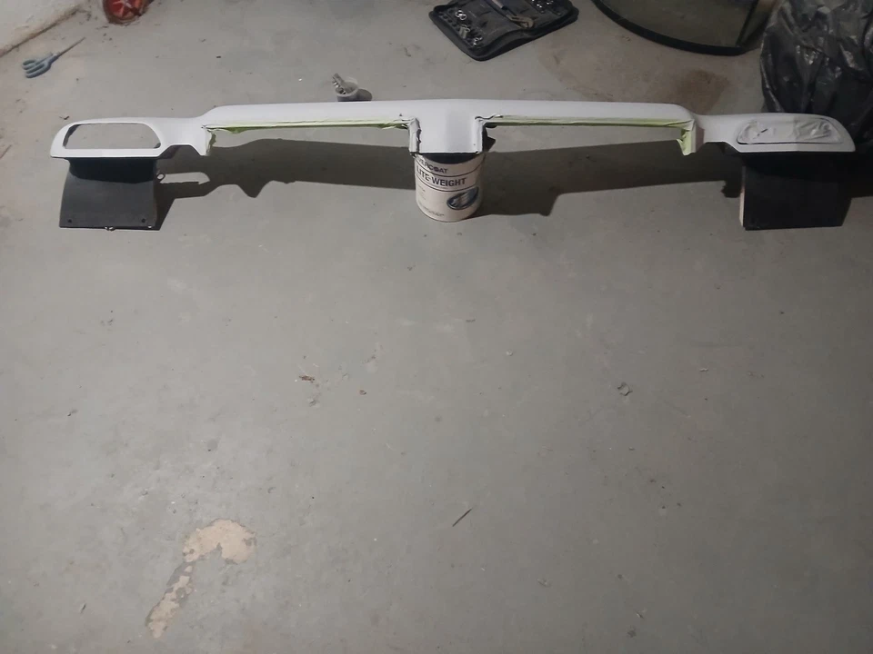 Oldsmobile Delta 88 1973 cenefa inferior delantera moldura cromada Foto 1 de 4