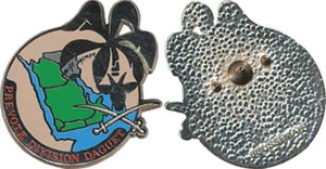 Prevoté Division DAGUET, versilbert, blickdichter Sand, PIN'S, Boussemart (5310) - Bild 1 von 1