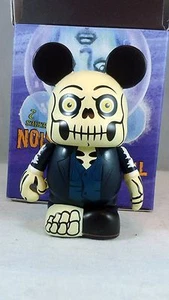 Disney Vinylmation Haunted Mansion Series 2 Master Graceys Skeleton Limited - Picture 1 of 4