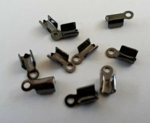 30 black gunmetal plated leather ends / crimp ends / necklet ends - size 9mm - Picture 1 of 2