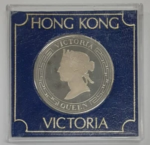 1984 Hong Kong Queen Victoria Silver Plated Proof Medal in Case - Picture 1 of 2