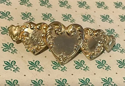 Винтажная заколка для волос KIRKS FOLLY редкая 3 сердца ФРАНЦИЯ золотистый цвет заколка для волос  - Изображение 1 из 4