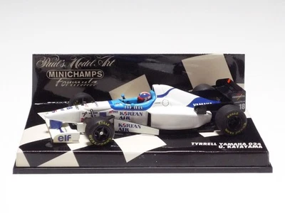 MINICHAMPS 1:43 TYRRELL YAMAHA 024 U. KATAYAMA Foto 1 de 4