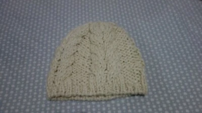 Gorro de malha H & M tamanho único 100% acrílico cor bege - Imagem 1 de 3