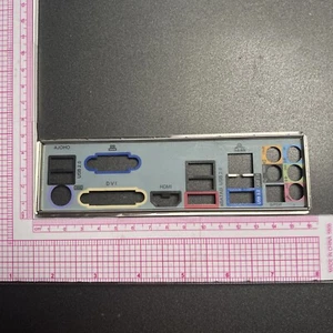 Protector de E/S ATX para placa base desconocida placa posterior de E/S - Imagen 1 de 2