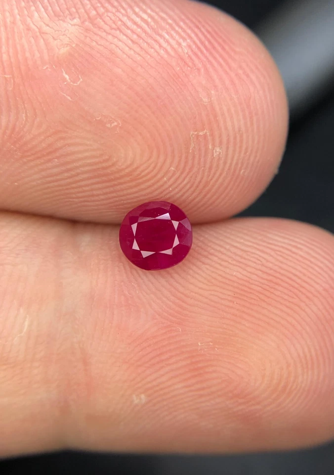 0.85 Ct Natural Untreat ruby Pinkish Red Color Oval Shape Gem's From Afghanistan - Image 1 of 4