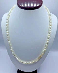 Elegant Japanese Seawater Pearls 18K Yellow Gold Necklace - Picture 1 of 7