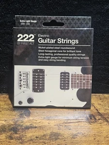 Cuerdas de guitarra eléctrica First Act 222, NUEVO calibre de luz extra .009-.042 stock antiguo - Imagen 1 de 3