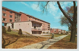 Postkarte South Halls Mädchen-Schlafsäle an der Penn State University in State College, PA. - Bild 1 von 2