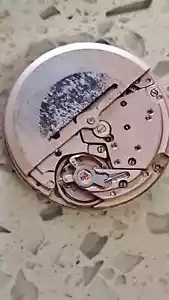 Omega 1012 komplettes Uhrwerk mit Zifferblatt funktioniert - Bild 1 von 1