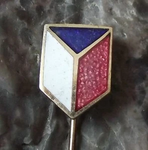 Vintage Czech Republic Czechoslovakia CSSR National Flag Shield Pin Badge - Picture 1 of 2