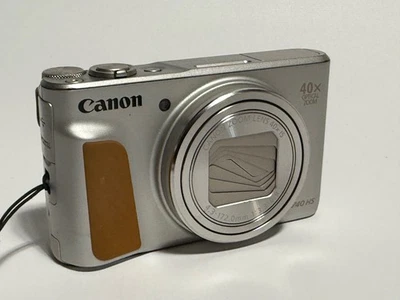 Cámara digital Canon PowerShot SX740 HS 20,3 MP plateada con zoom óptico de 40x probada Foto 1 de 4