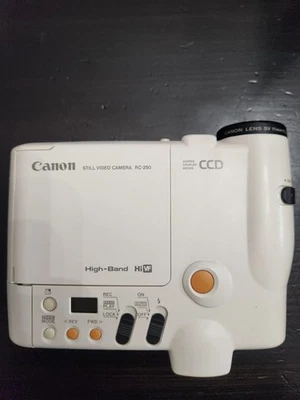 Cámara de video fotográfica Canon RC-250 XAP utiliza disquete, banda alta blanca HiVF Foto 1 de 4