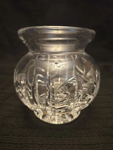 Crystal Glass Rose Bowl Vase 3 3/4" Tall - Picture 1 of 9
