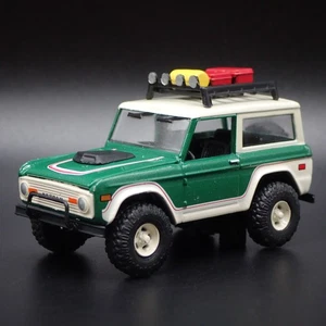 1971 71 FORD BRONCO fuori Strada 1:64 Scala da Collezione Diorama Modellino Car - Foto 1 di 7