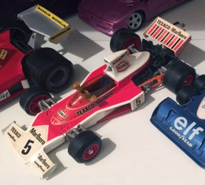 CORGI 1:18 McLaren F1 M23 GF2 #5 Season World Champions 1974 Emerson Fittipaldi - Foto 1 di 1
