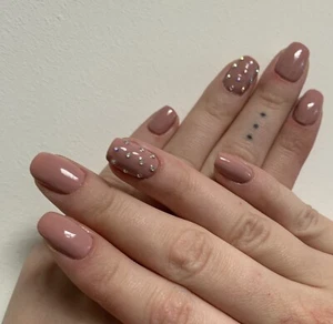 Hand Painted False Nails Coffin Short In The Nude 10 Nails 3 Sizes UK - Picture 1 of 3